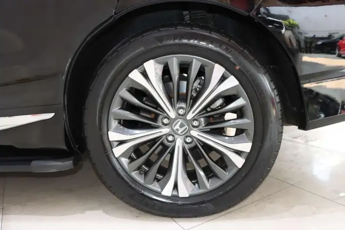 Honda UR-V 2020 Model 370TURBO 2WD Zunya Edition – фото 7
