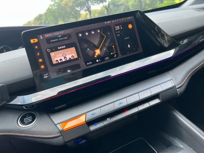 Changan UNI-V 2023 Model 1.5T Noble Model – фото 9