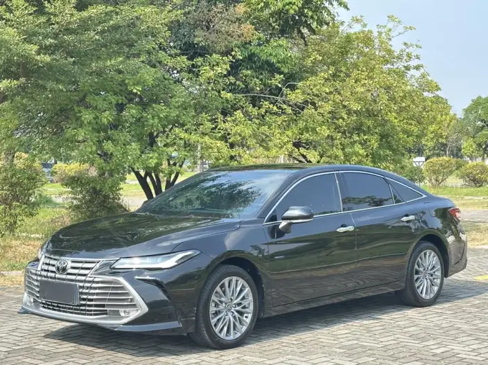Toyota Avalon 2024 Model 2.0L CVT Deluxe Edition – фото 1