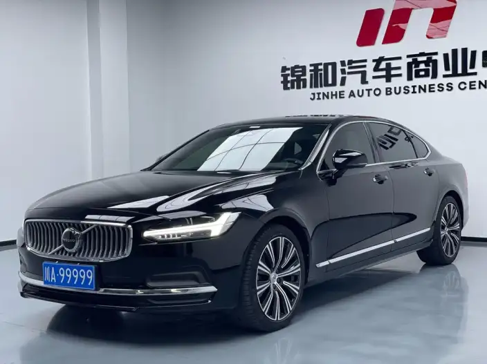 Volvo S90 2022 Model B5 Smart Range Deluxe Edition