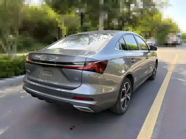 Roewe i5 2024 Model 1.5L CVT Zunrong Edition – фото 5