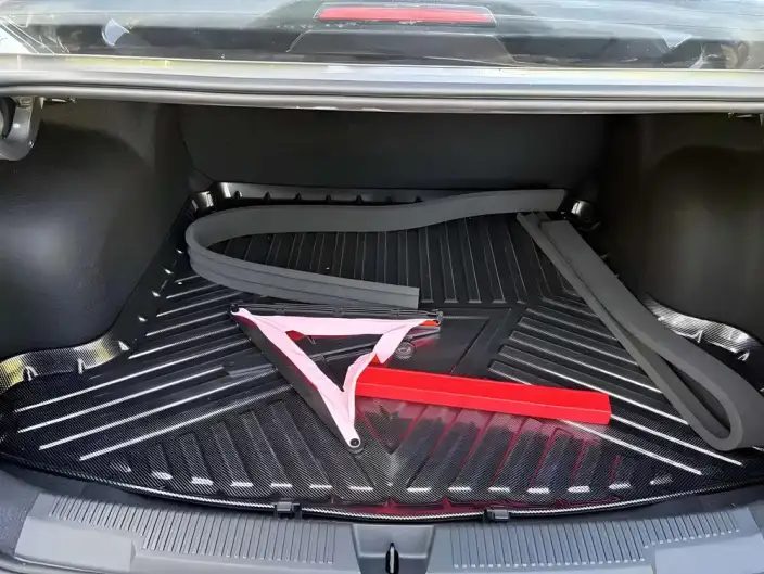 Roewe i5 2024 Model 1.5L CVT Zunrong Edition – фото 6