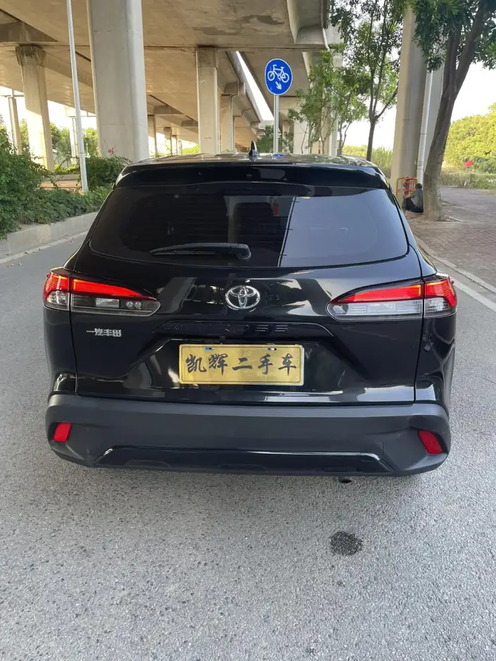 Toyota Corolla Cross 2022 Model 2.0L Exclusive Edition – фото 4