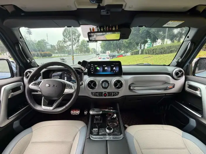 BAIC BJ40 2023 Model 2.0T Automatic 4WD City Hunter Edition Supreme Model – фото 7