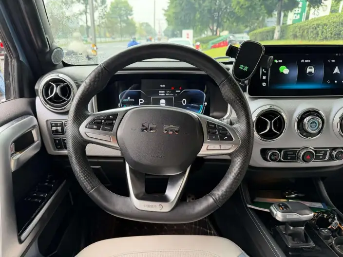 BAIC BJ40 2023 Model 2.0T Automatic 4WD City Hunter Edition Supreme Model – фото 9