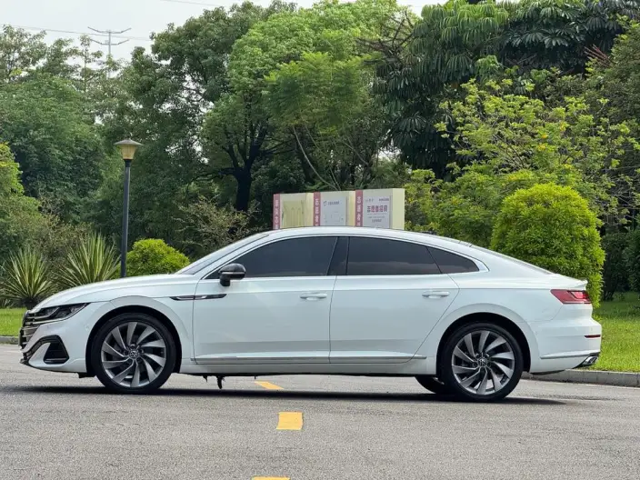 Volkswagen CC 2021 Model 380TSI Eye-catching version – фото 3