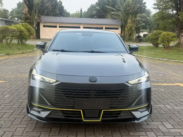 Changan UNI-V 2022 Model 1.5T Sports Edition – фото 2
