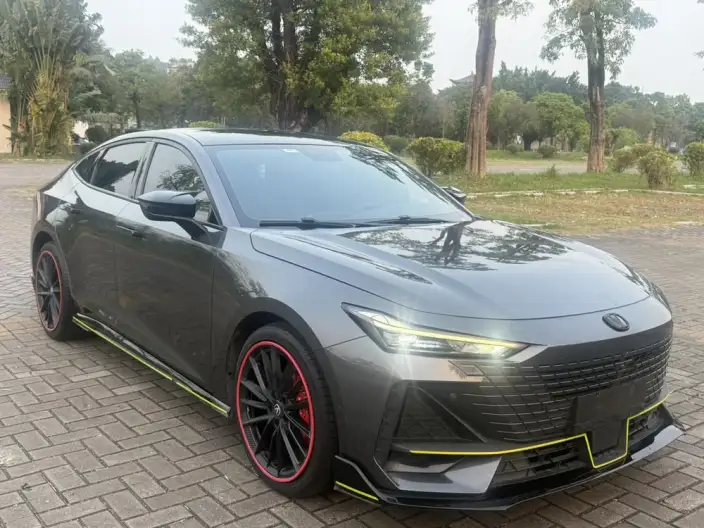 Changan UNI-V 2022 Model 1.5T Sports Edition – фото 3