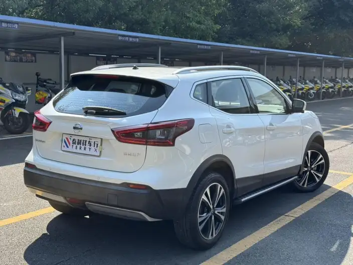 Nissan Qashqai 2022 Model 2.0L XV Prem. Deluxe Edition – фото 6