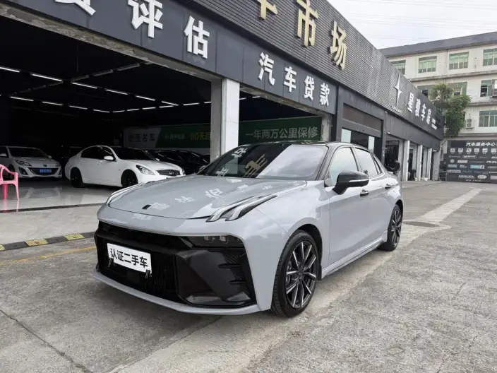 Lynk & Co 03 2023 Model 1.5T EM-F AM – фото 1