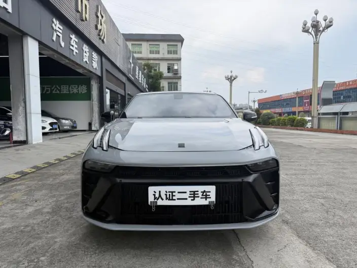 Lynk & Co 03 2023 Model 1.5T EM-F AM – фото 2