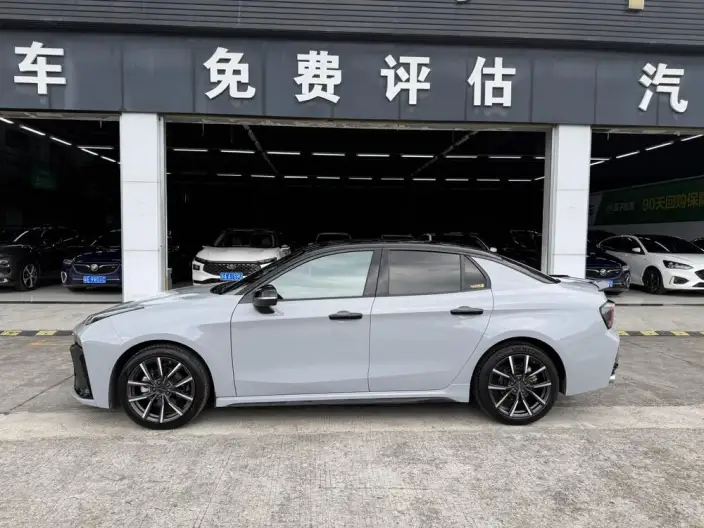 Lynk & Co 03 2023 Model 1.5T EM-F AM – фото 4