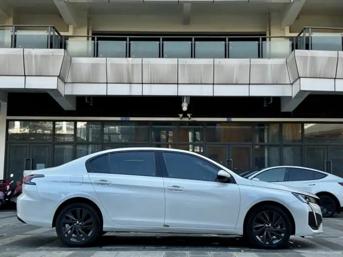 PEUGEOT 408 2022 Model 1.6T Enterprising Edition – фото 8