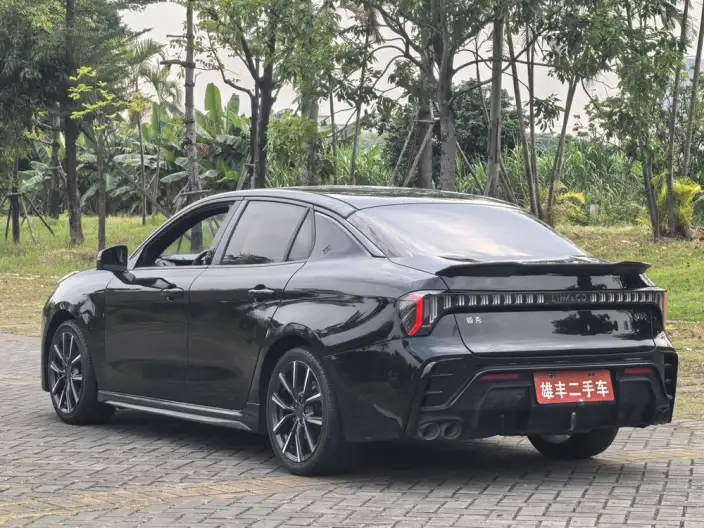 Lynk & Co 03 2023 Model 03+ 2.0TD Automatic Performance Package – фото 4