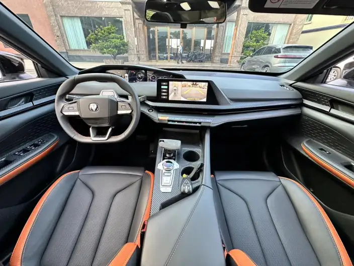 Changan UNI-V 2023 Model 1.5T Exclusive Model – фото 9