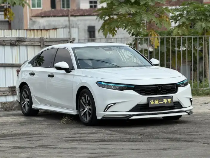 Model Ge 2023 Model 240TURBO CVT Technology Edition – фото 3