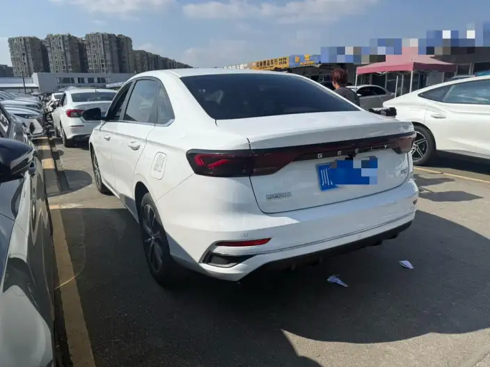 Geely Emgrand 2023 Model No. 4 Gen Champion Edition 1.5L CVT Noble Model – фото 4