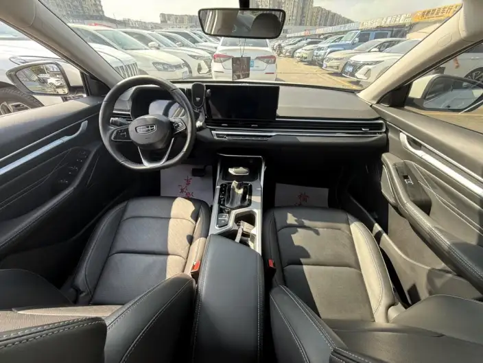 Geely Emgrand 2023 Model No. 4 Gen Champion Edition 1.5L CVT Noble Model – фото 8