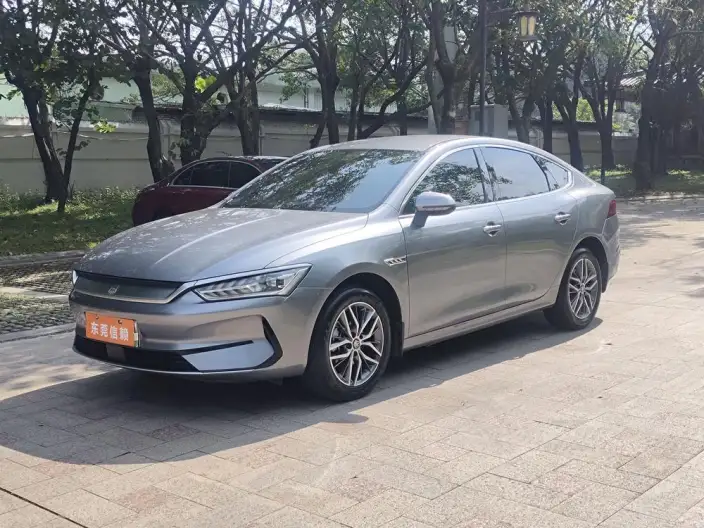 Qin Plus EV 2023 Model Champion Edition 420KM Leading Model – фото 1