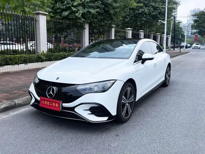 Mercedes-Benz EQE 2022 Model EQE 350 Deluxe Edition – фото 1