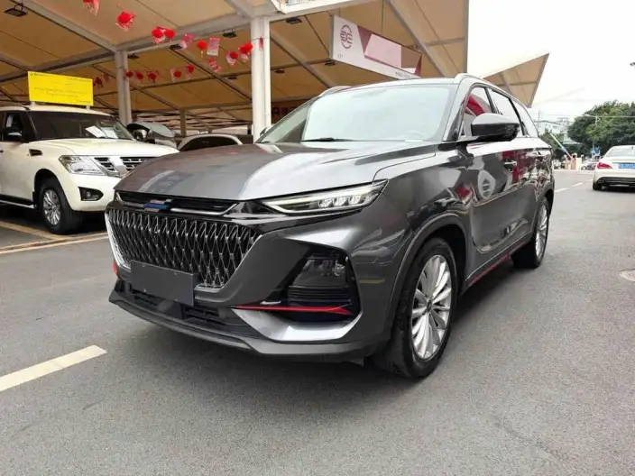Changan Auchan X7 PLUS 2023 Model Changxiang Edition 1.5T Automatic Noble Model 7 seat