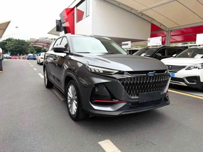Changan Auchan X7 PLUS 2023 Model Changxiang Edition 1.5T Automatic Noble Model 7 seat