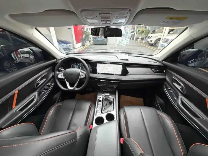 Changan Auchan X7 PLUS 2023 Model Changxiang Edition 1.5T Automatic Noble Model 7 seat – фото 10