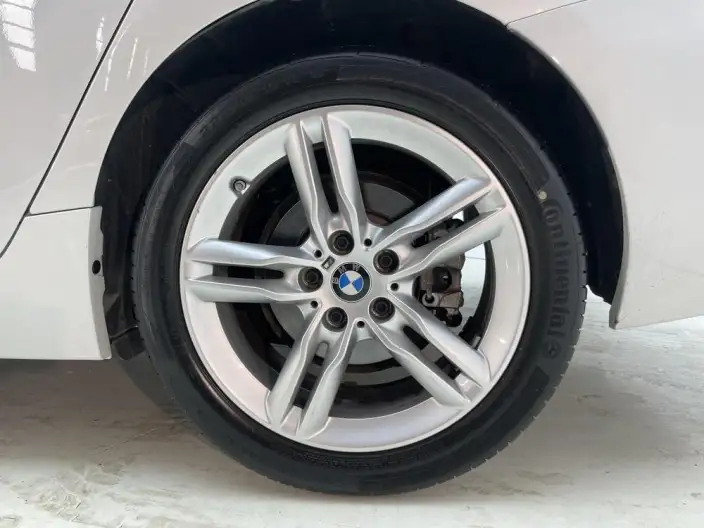 BMW 1 Series 2021 Model 120i M Sports Night Edition – фото 8