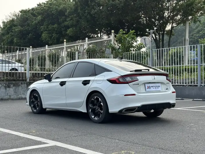 Honda Civic 2023 Model HATCHBACK 240TURBO CVT Extremely sharp version – фото 5