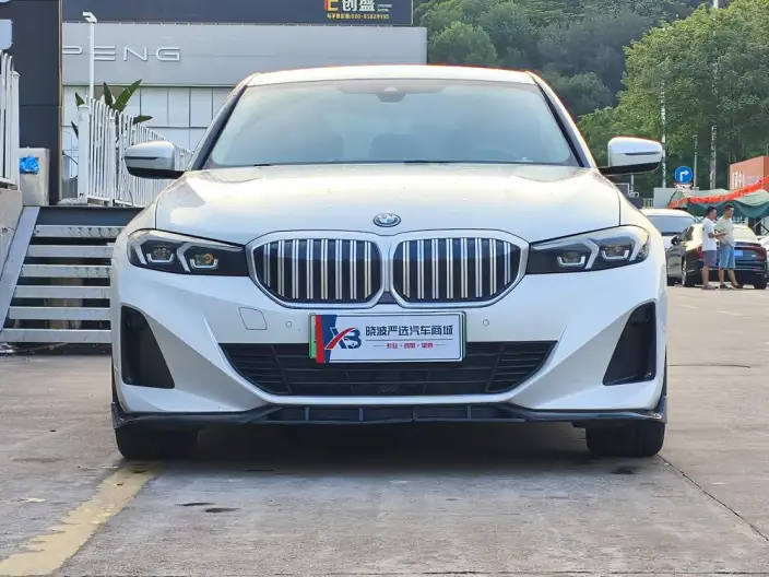 BMW i3 2023 Model eDrive35L – фото 2