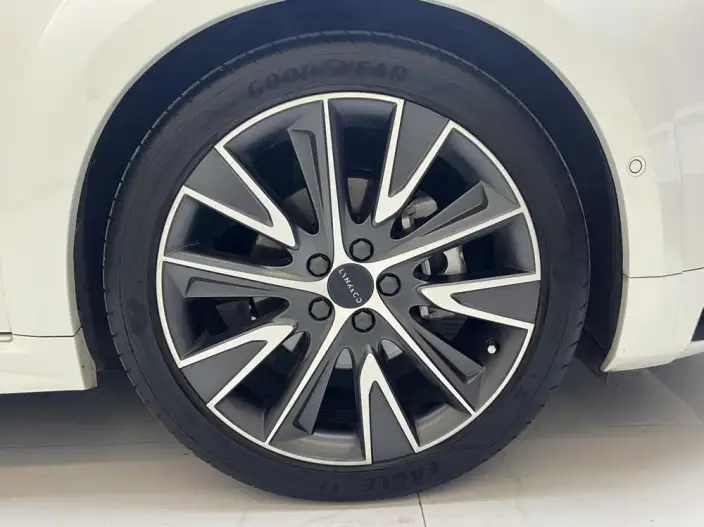 Lynk & Co 02 Hatchback 2022 Model 2.0TD Hatchback Pro – фото 7