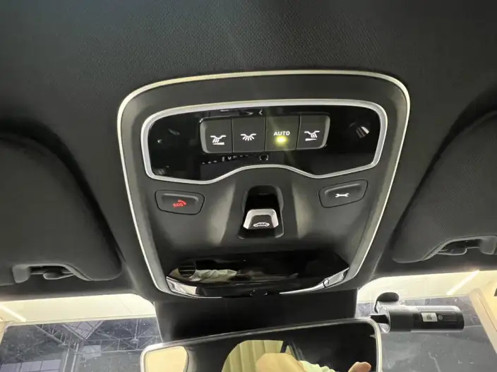 Lynk & Co 02 Hatchback 2022 Model 2.0TD Hatchback Pro – фото 10