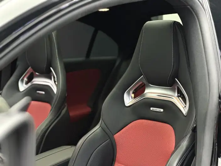 Mercedes-Benz CLA AMG 2022 Model AMG CLA 35 4MATIC 55th Anniversary Memorial Edition – фото 9