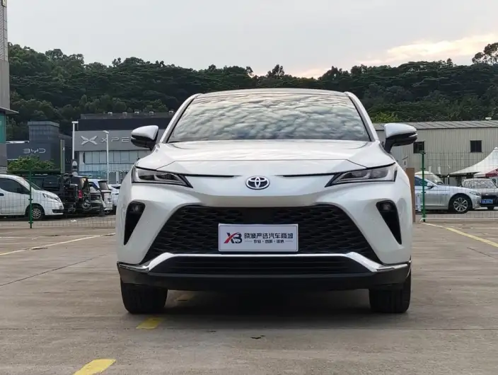 Venza 2023 Model 2.0L CVT 2WD Premium Edition – фото 2