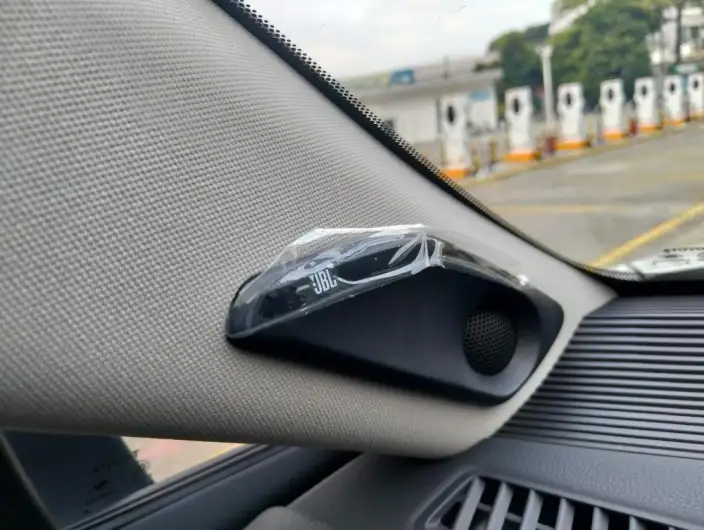 Venza 2023 Model 2.0L CVT 2WD Premium Edition – фото 8