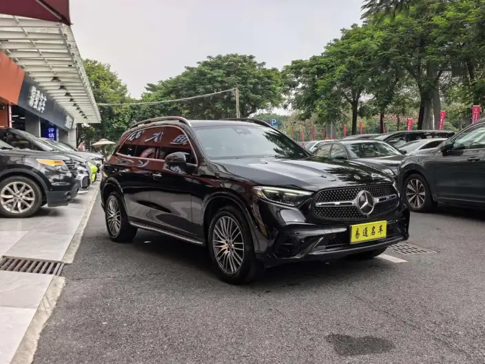 Mercedes-Benz GLC 2024 Model Facelift GLC 300 L 4MATIC Dynamic Model 5 seat – фото 2