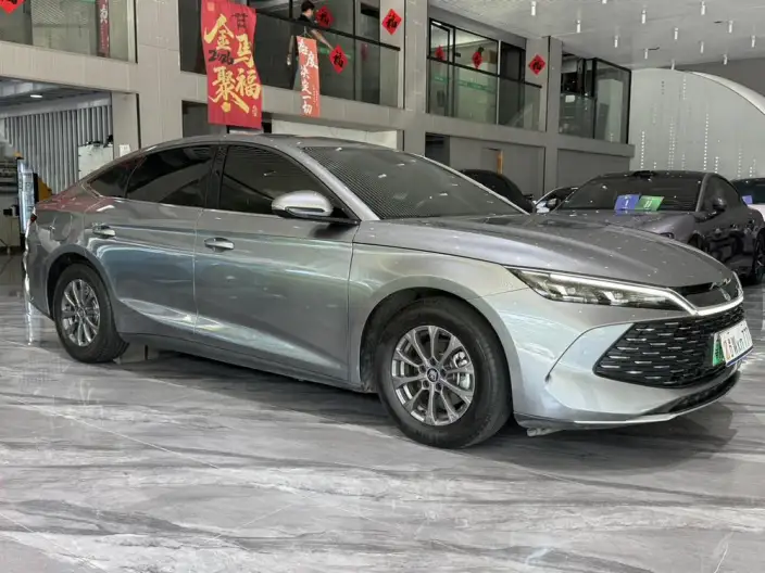 QinL DM 2024 Model DM-i 80KM Leading Model – фото 3