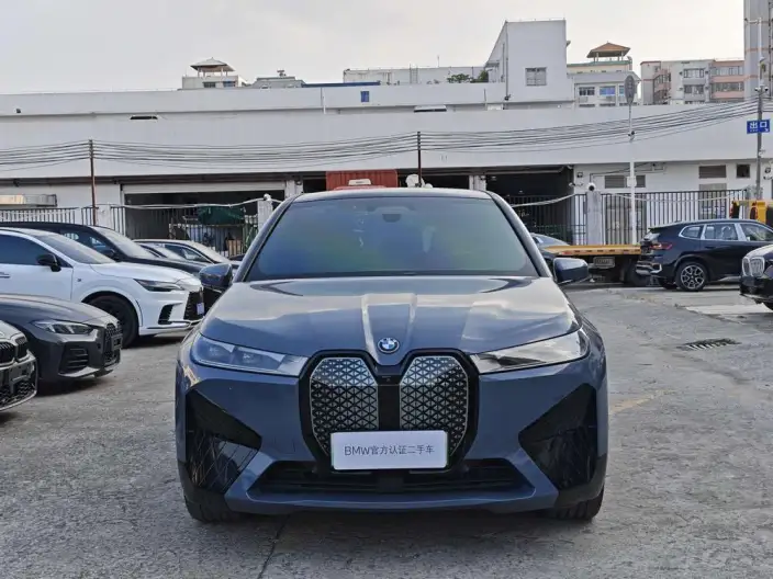 BMW iX 2022 Model xDrive40 – фото 2