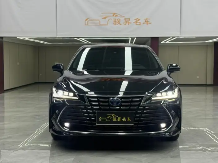 Toyota Avalon 2023 Model Intelligent Hybrid 2.5L E-CVT Deluxe Edition – фото 2