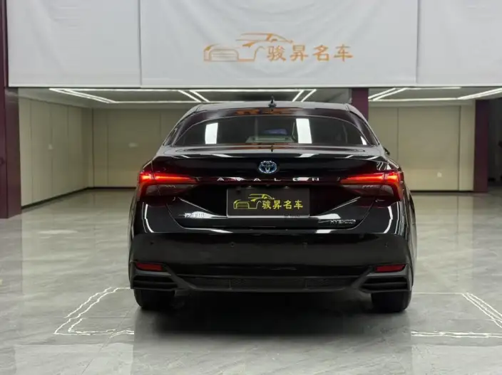 Toyota Avalon 2023 Model Intelligent Hybrid 2.5L E-CVT Deluxe Edition – фото 6