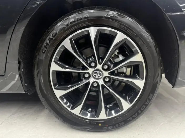 Toyota Avalon 2023 Model Intelligent Hybrid 2.5L E-CVT Deluxe Edition – фото 9