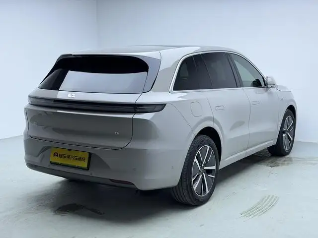 Li Auto L6 2024 Model Max Edition – фото 7