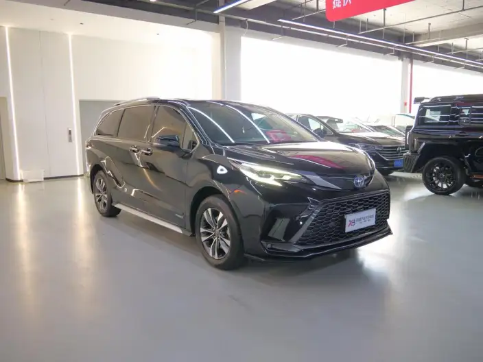 Granvia 2023 Model Intelligent Hybrid 2.5L Deluxe Edition – фото 3