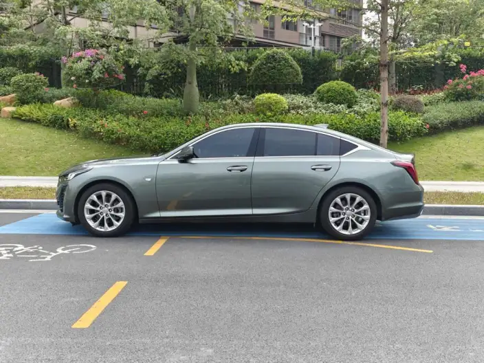 Cadillac CT5 2023 Model 28T Luxury Model Standard Edition – фото 3
