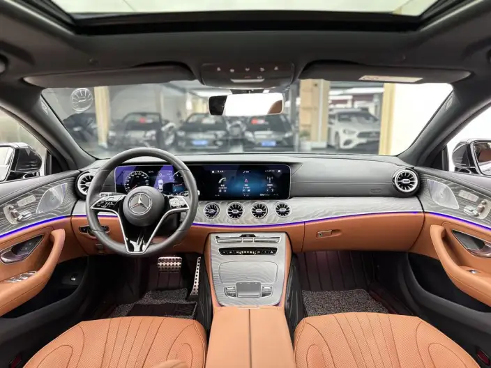 Mercedes-Benz CLS 2023 Model Facelift CLS 300 Dynamic Model – фото 5