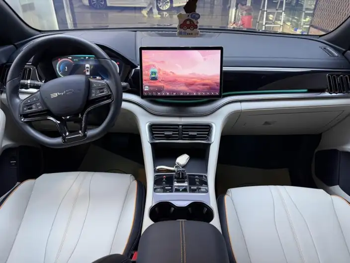 BYD Song PLUS DM 2023 Model DM-i Champion Edition 110KM Flagship Model – фото 10