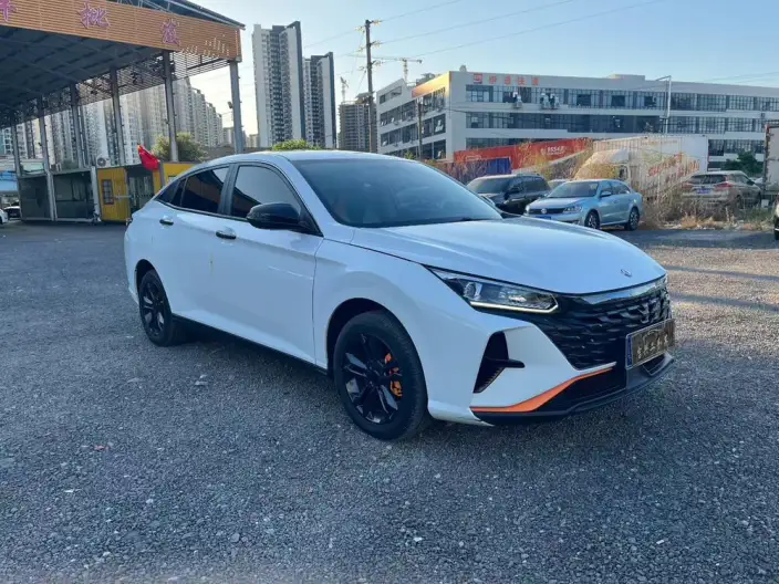 Yixuan 2023 Model Facelift 1.5L Automatic Chasing the Wind version