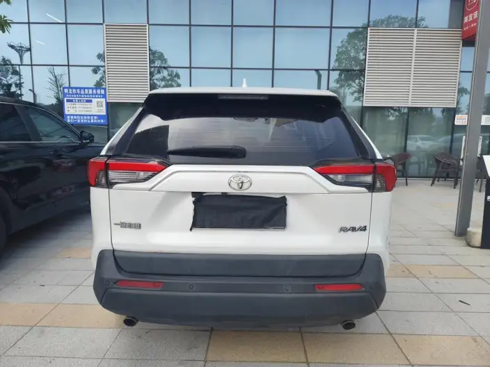 Toyota RAV4 2022 Model 2.0L CVT 2WD Urban Edition – фото 3