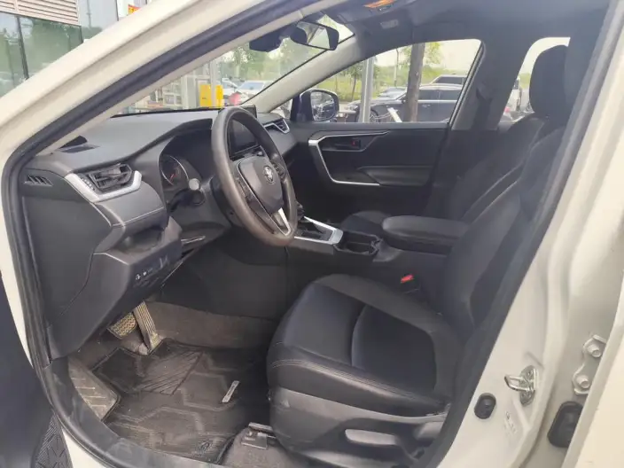 Toyota RAV4 2022 Model 2.0L CVT 2WD Urban Edition – фото 8