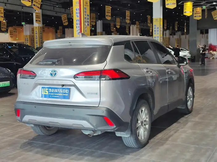 Toyota Corolla Cross 2023 Model 2.0L Intelligent Hybrid Pioneer Edition – фото 5